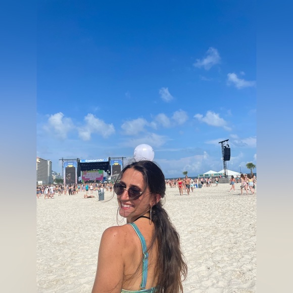 Meet your Posher, Peyton - Picture 4 of 4